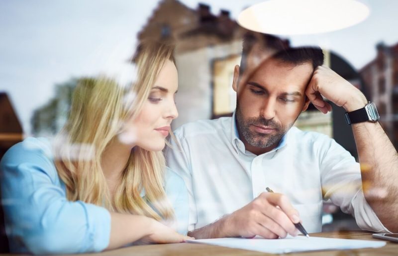 איבדתם שליטה על ההוצאות? אולי אתם צריכים מנהלת כספים משפחתית